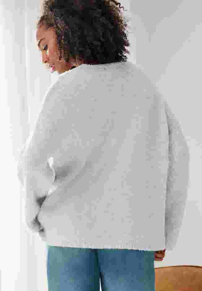 Boxy Crossover V-Neck Pullover image number 2