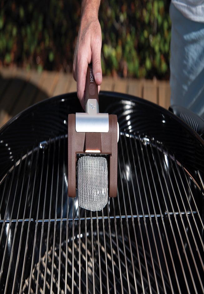 Horsepower&trade; Giddy Up&trade; Bristle-Free Grill Brush image number 4