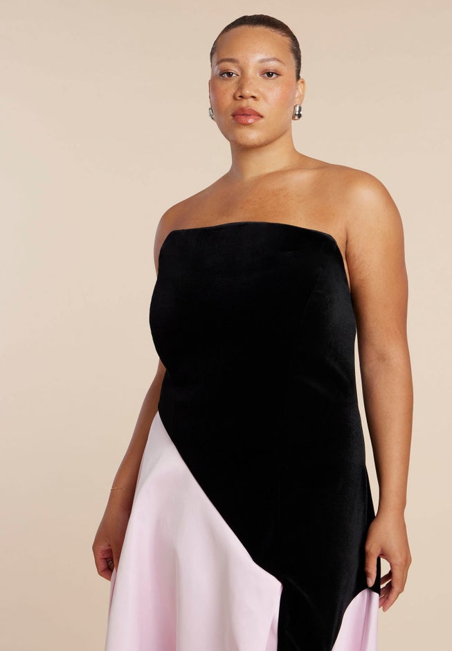 Asymmetrical Velvet Strapless Gown image number 3