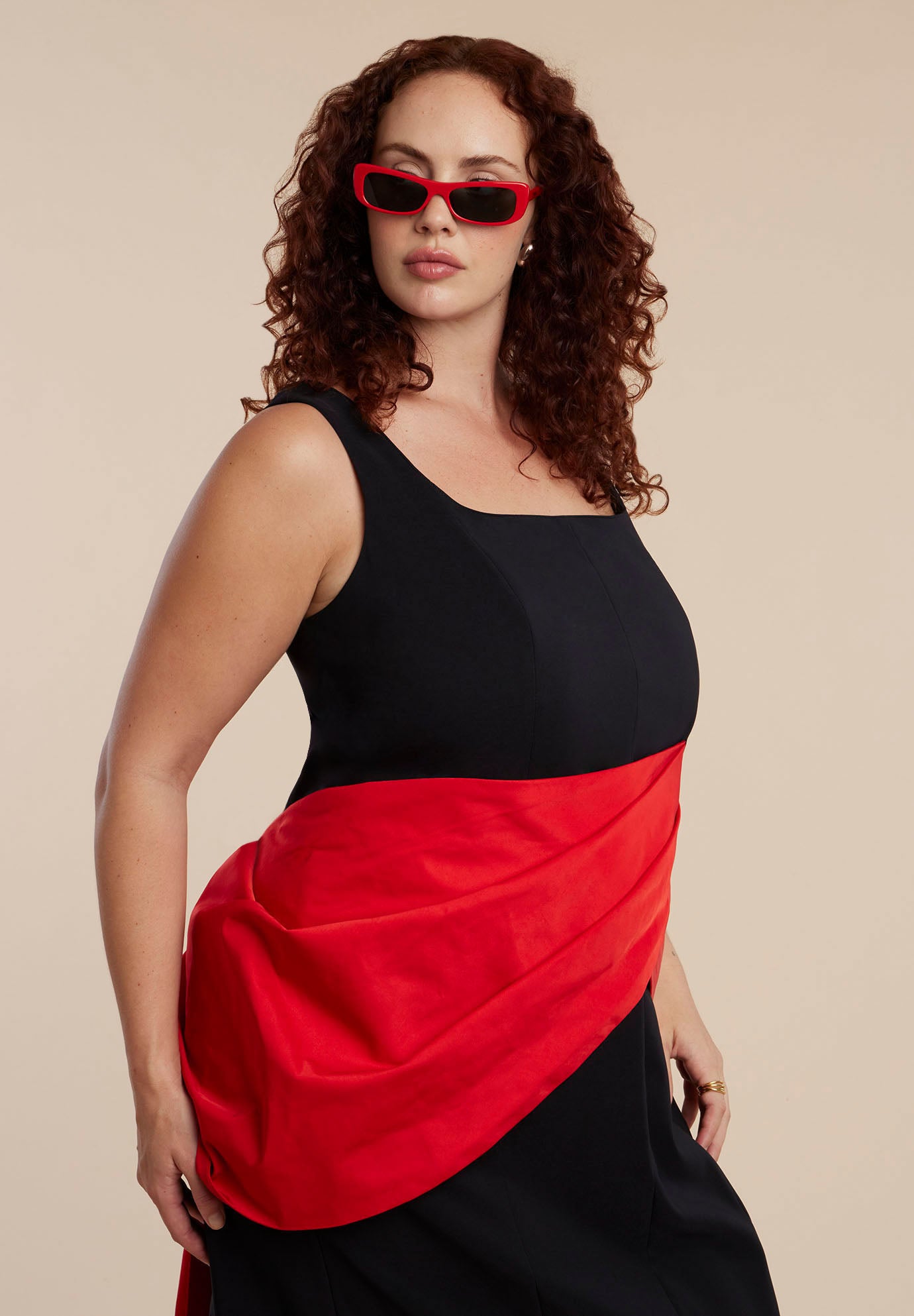 Contrast Draped Waist Gown image number 5