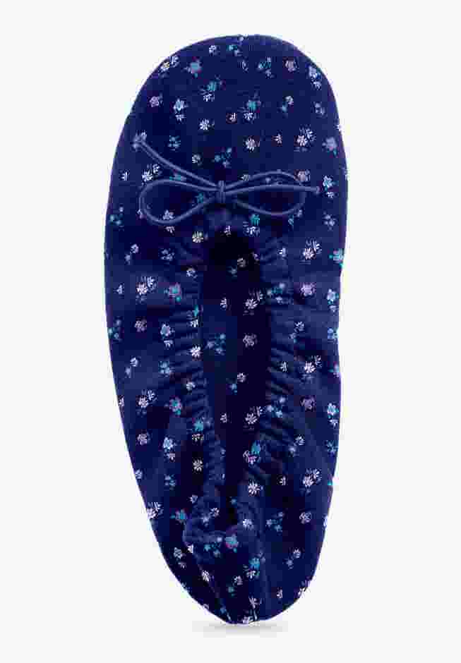 Dreams & Co.® Knit Ballerina Slipper image number 4