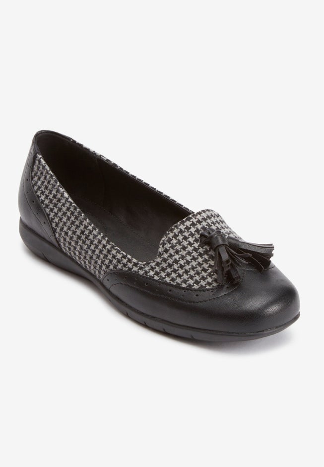 The Aster Slip On Flat image number null