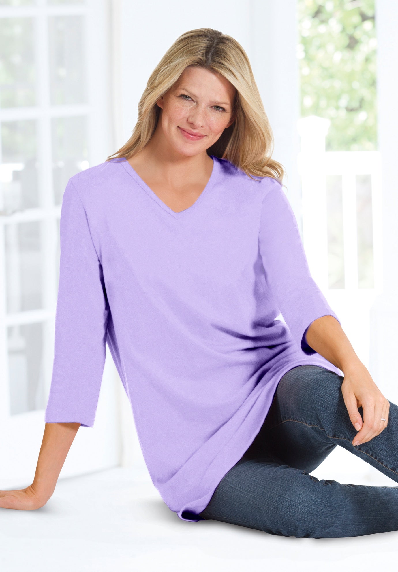 Perfect Three-Quarter Sleeve V-Neck Tunic image number 6