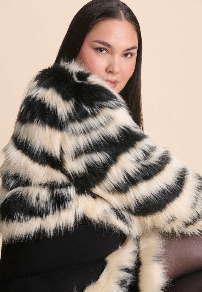 Faux Fur Crop Coat image number 2