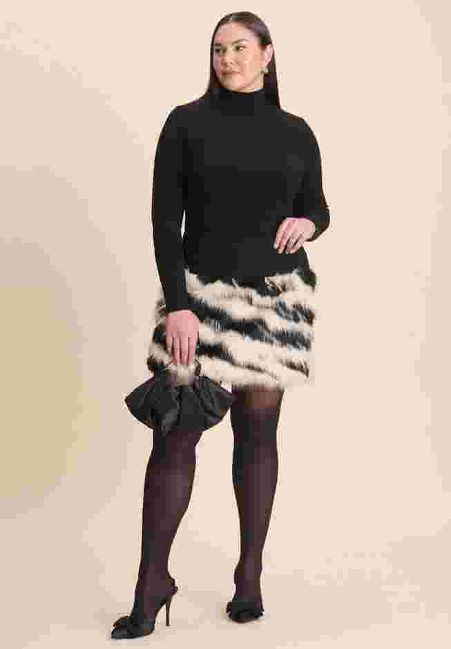 Faux Fur Mini image number 3