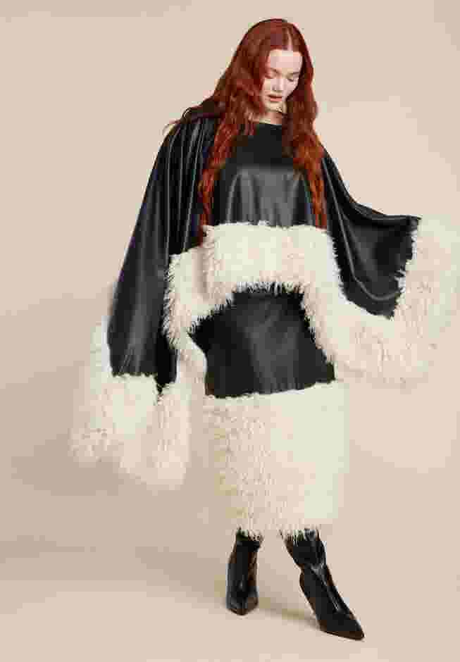 Faux Leather Skirt With Faux Fur Trim image number 3
