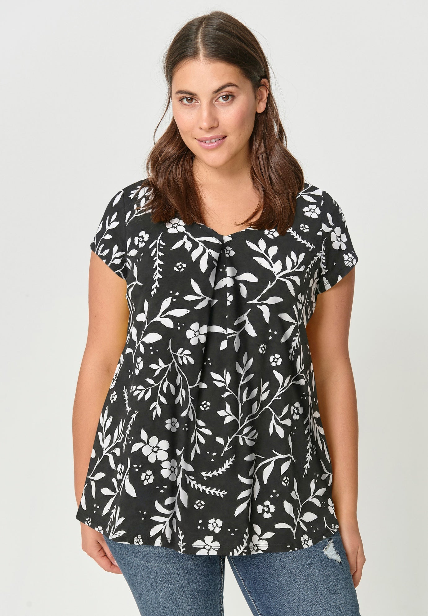 100% Cotton Twisted V-Neck Short Sleeve Tee With Inverted Pleat image number 0