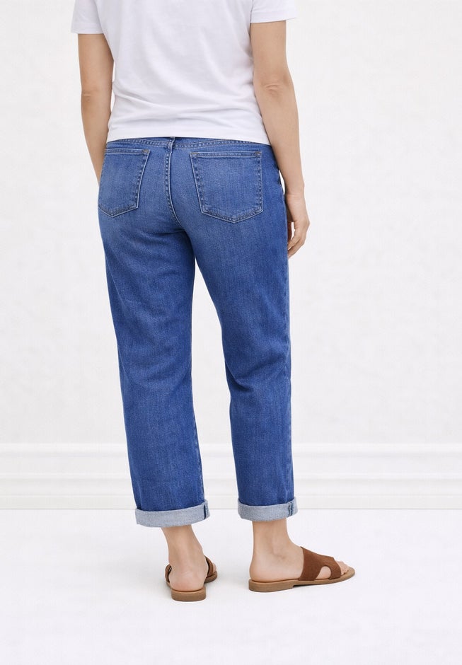 Mid-Rise Stretch 5-Pocket Relaxed Fit Boyfriend Jeans image number 1