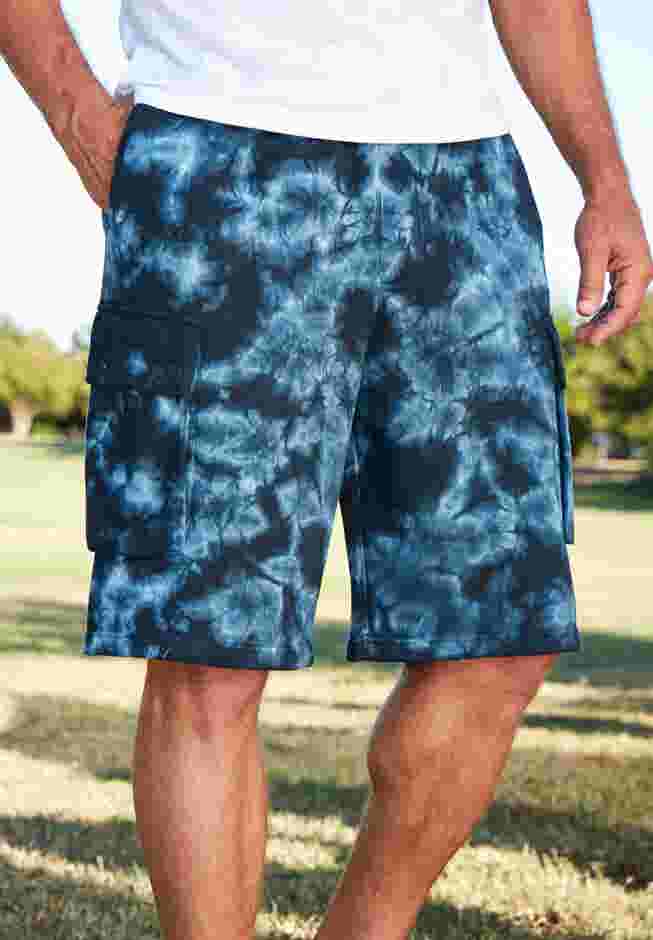 10" Fleece Cargo Shorts image number 5