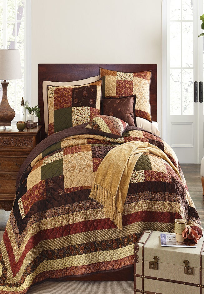 Salem Harvest Bedspread image number 1