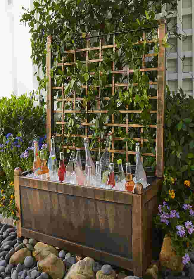 Flower Box With Trellis image number 2