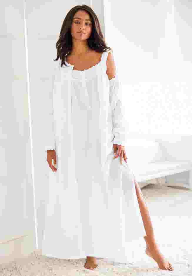 Long 2-Piece Cabbage-Rose Peignoir Set image number 0