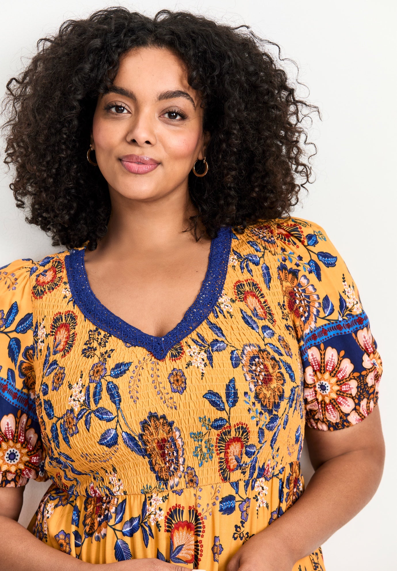 Eve Border Dress image number 3