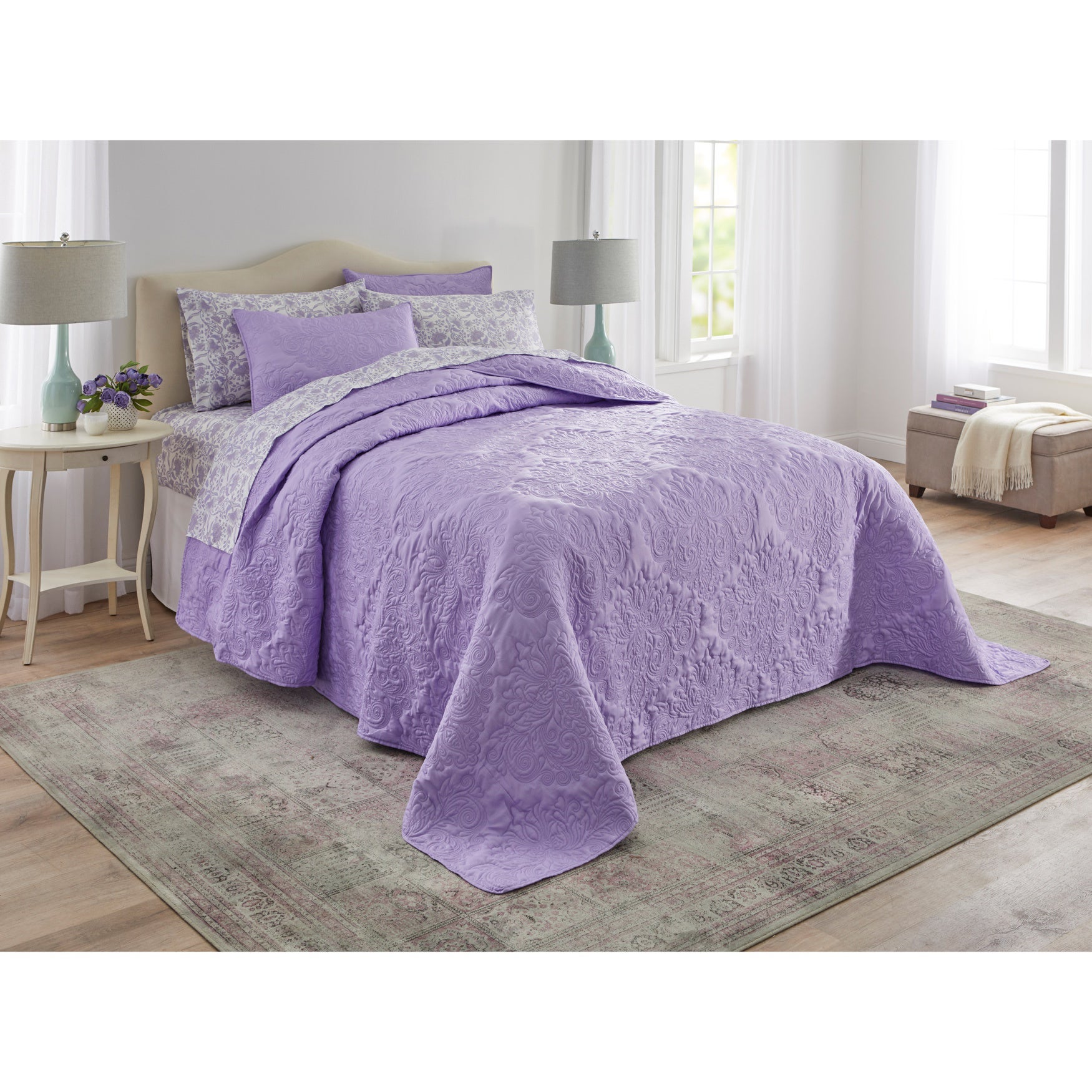 Comfort Cloud Bedspread image number 0