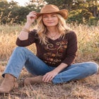 V-Neck Graphic Top image number 3