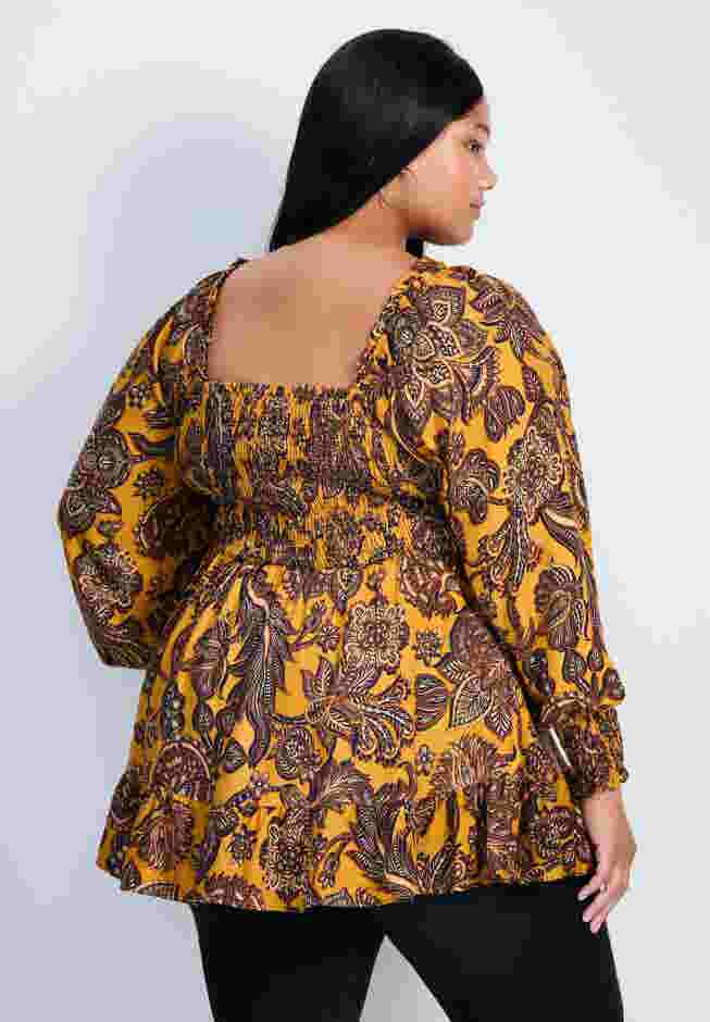 Felicity Shirred Bodice Blouse image number 1