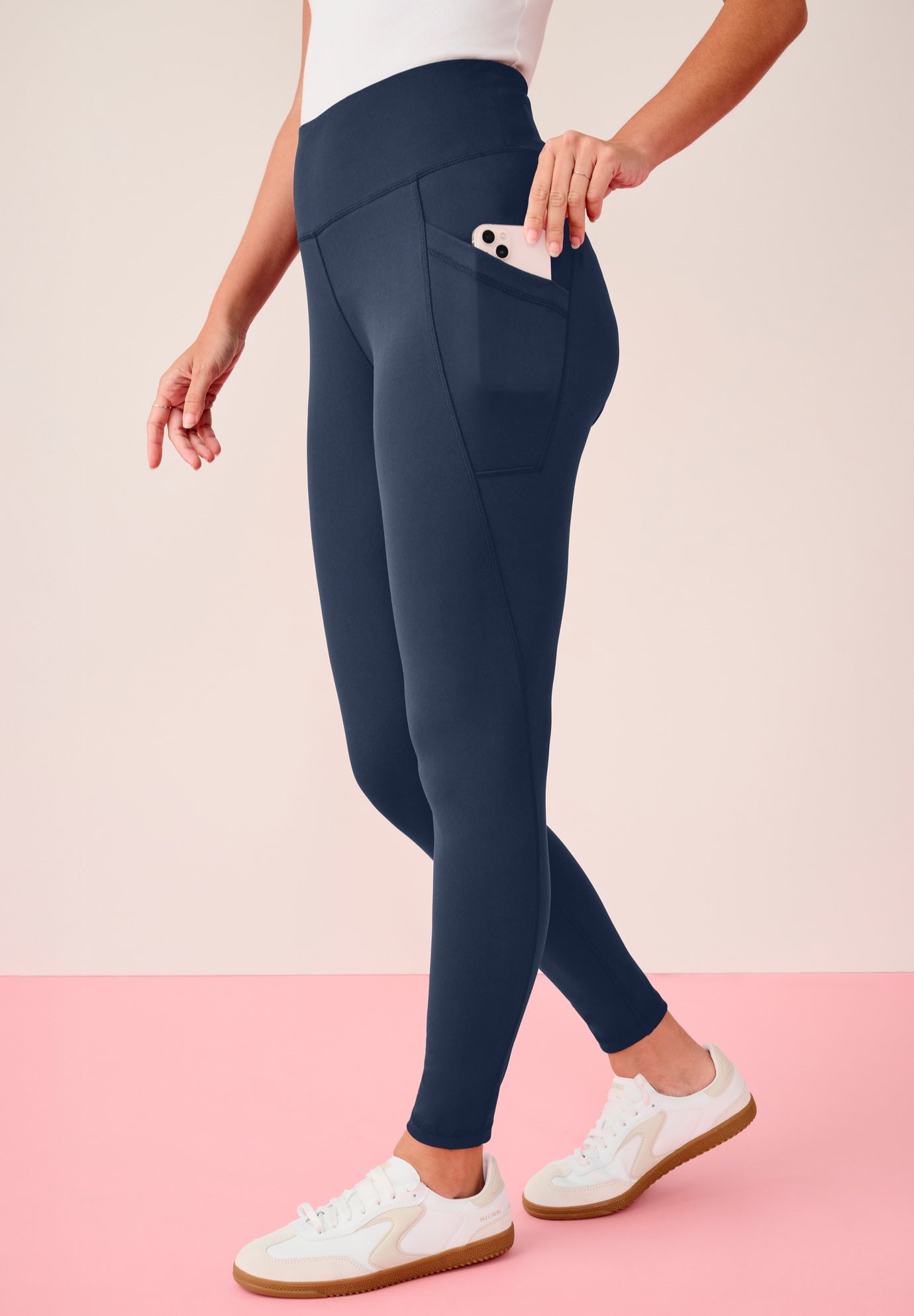 Soft Sculpt Side-Pocket Legging image number 0