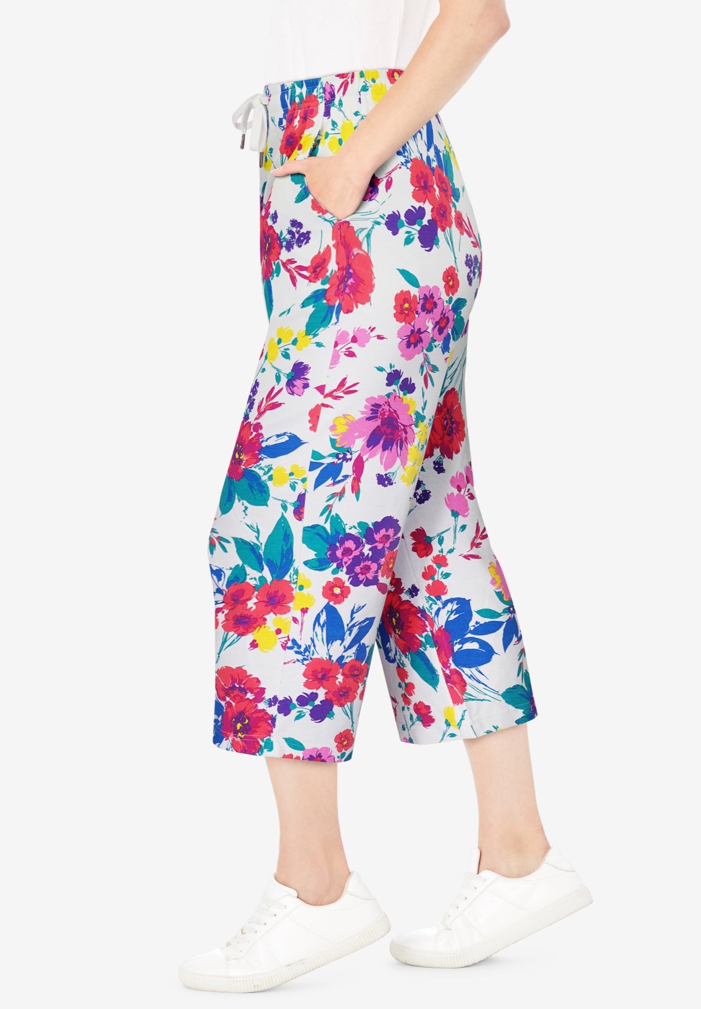 Sport-Knit Pull-On Capri Pants image number 2