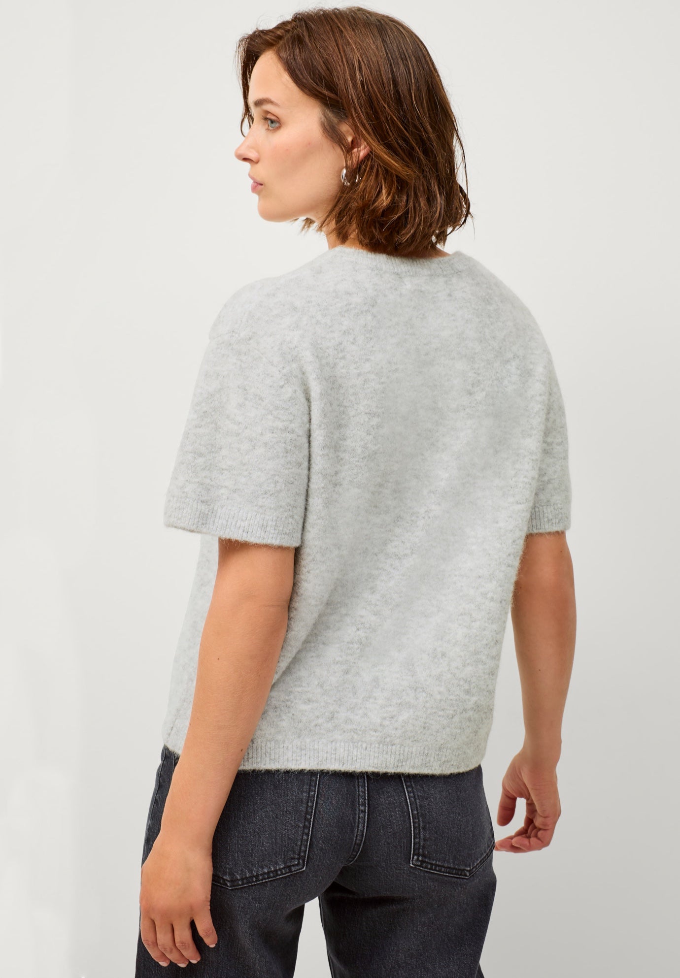 SHORT SLEEVE BOXY PULLOVER SWEATER image number 1