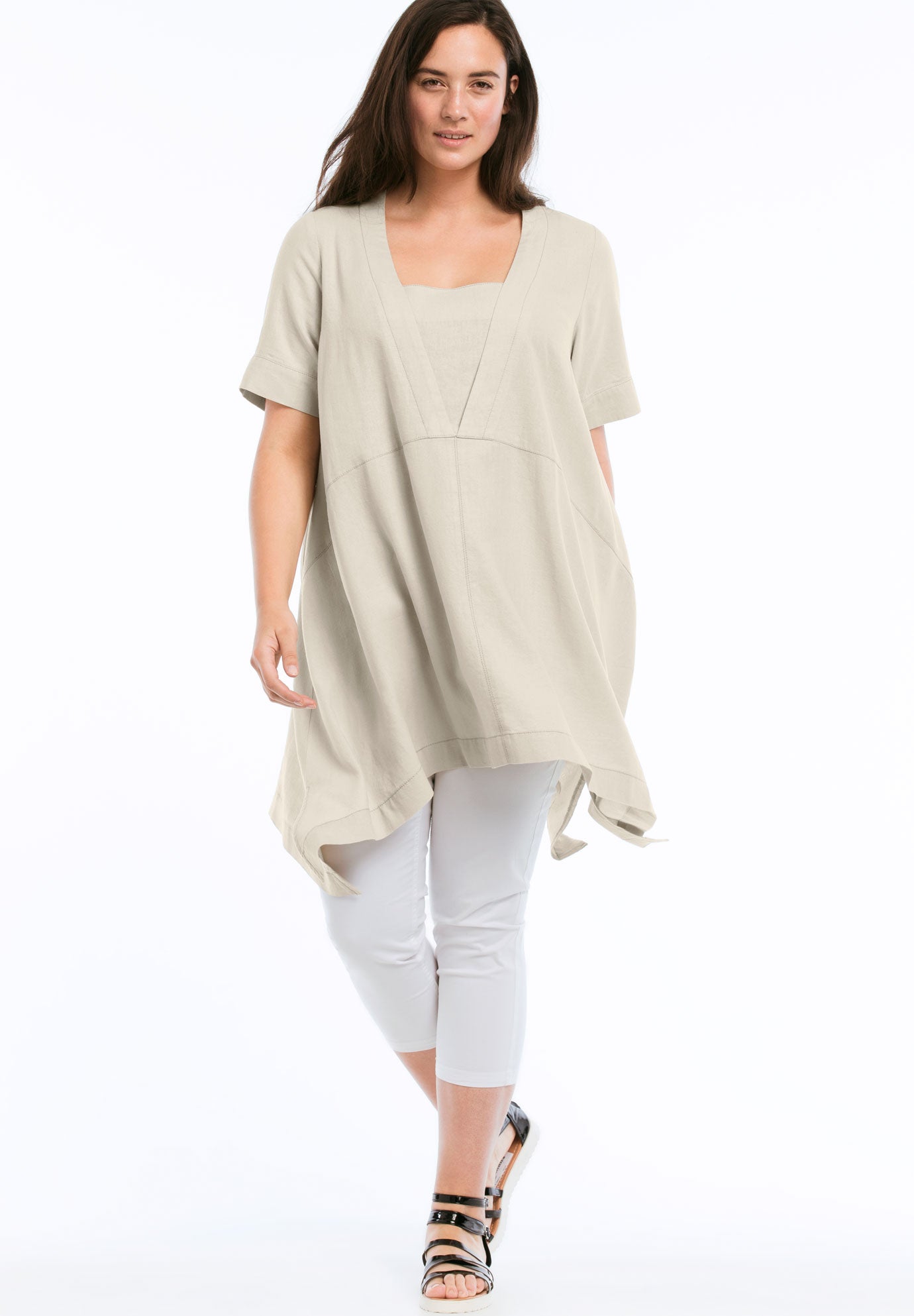 Linen-Blend Hanky Hem Tunic image number 0