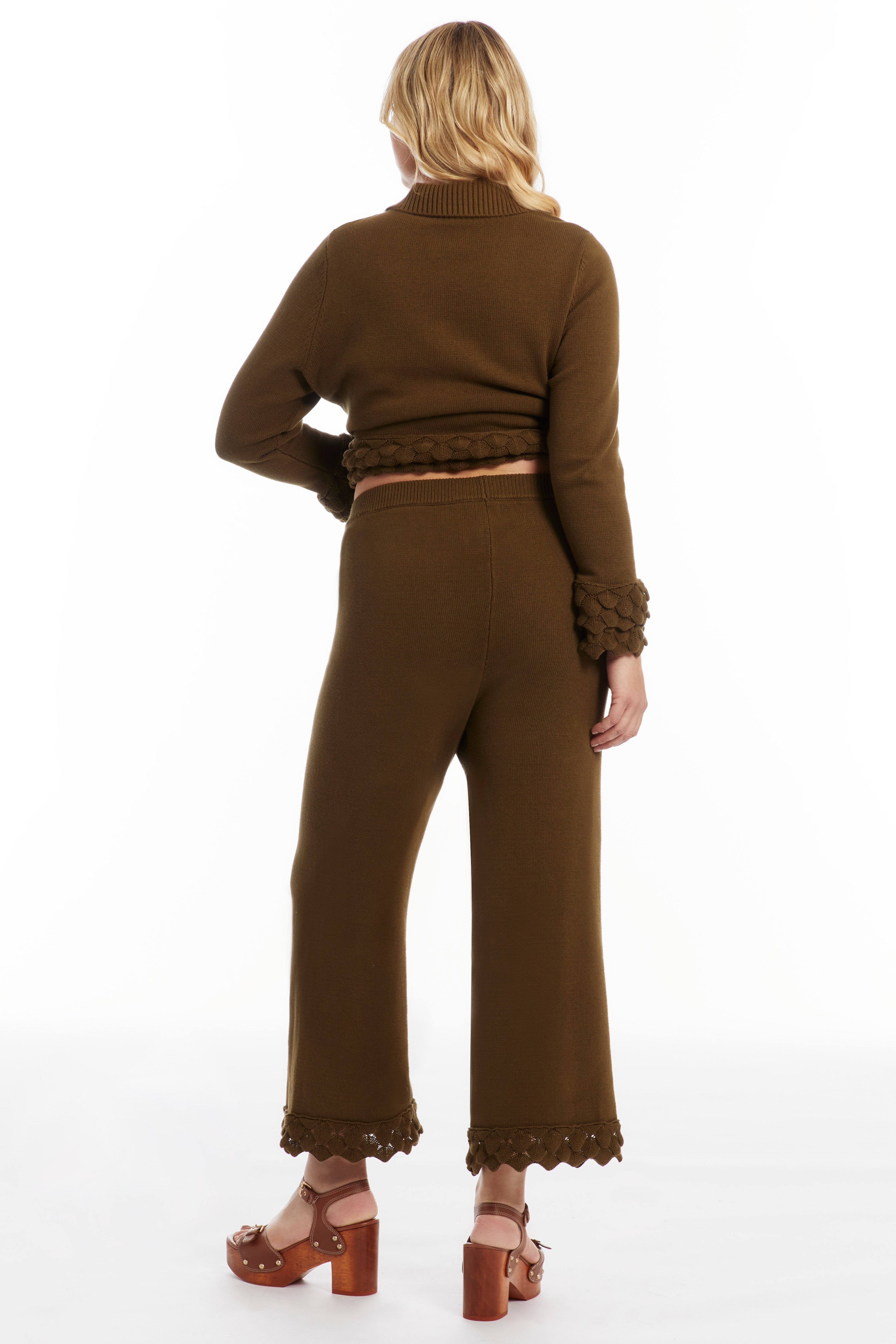 Ruffle Detail Sweater Pant image number 3