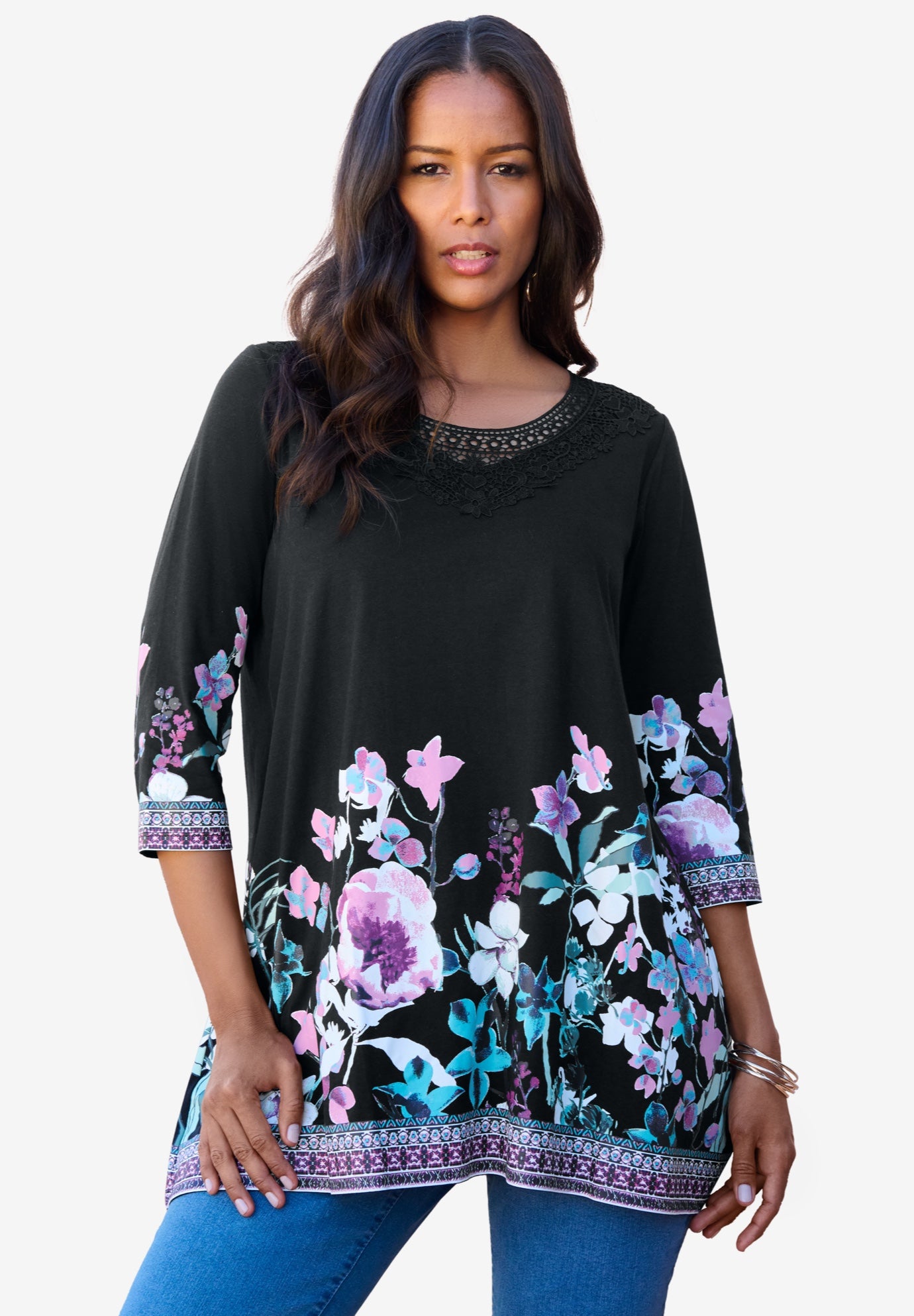 Ultra Drape V Neck Lace Print Tee image number 0
