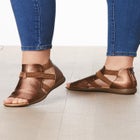 The Shiana Shootie by Comfortview image number null