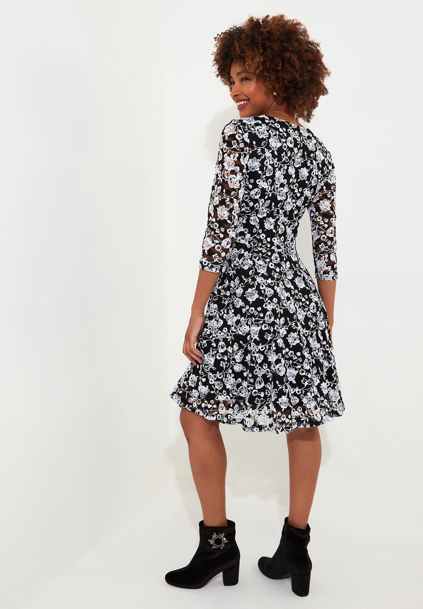 Lace Zip V-Neck Midi Dress image number 4