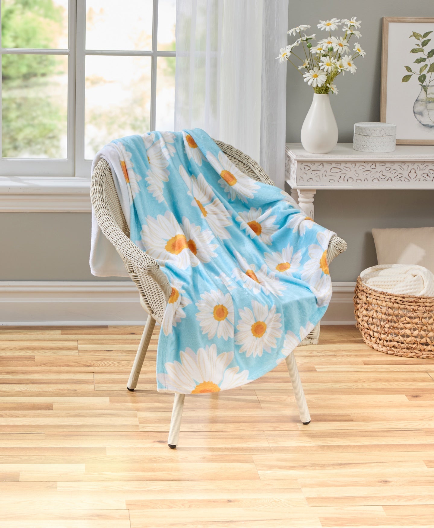  Spring Plush Throw image number 0