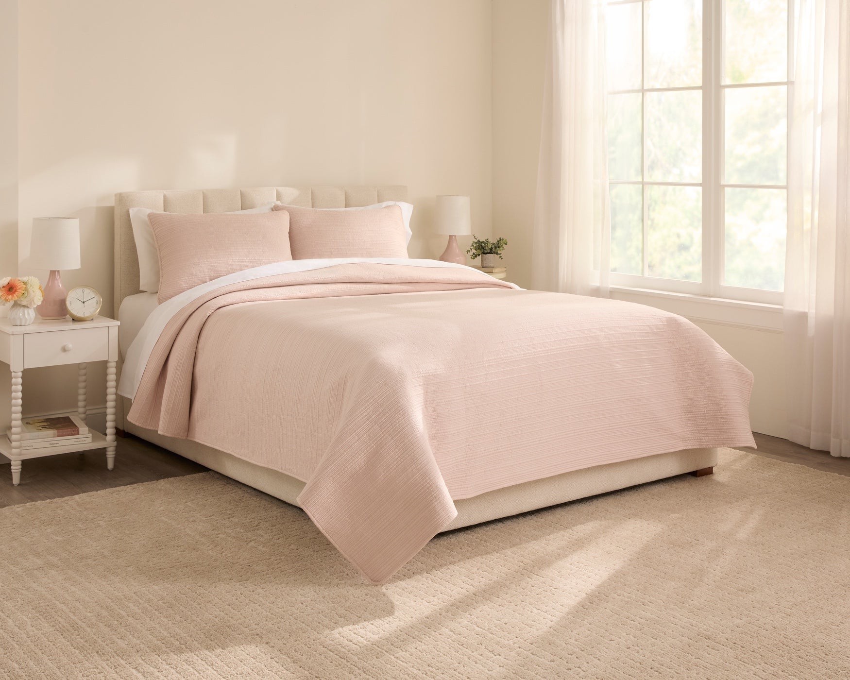 Felicity Coverlet Set image number 1