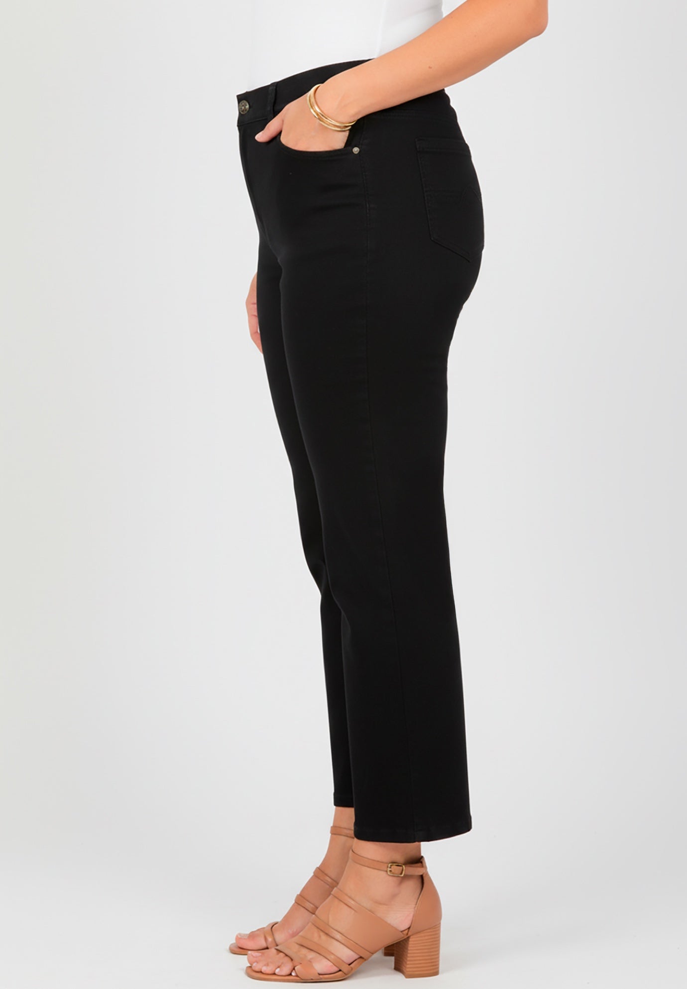 Right Fit&reg; Moderately Curvy Cropped Jean image number 2
