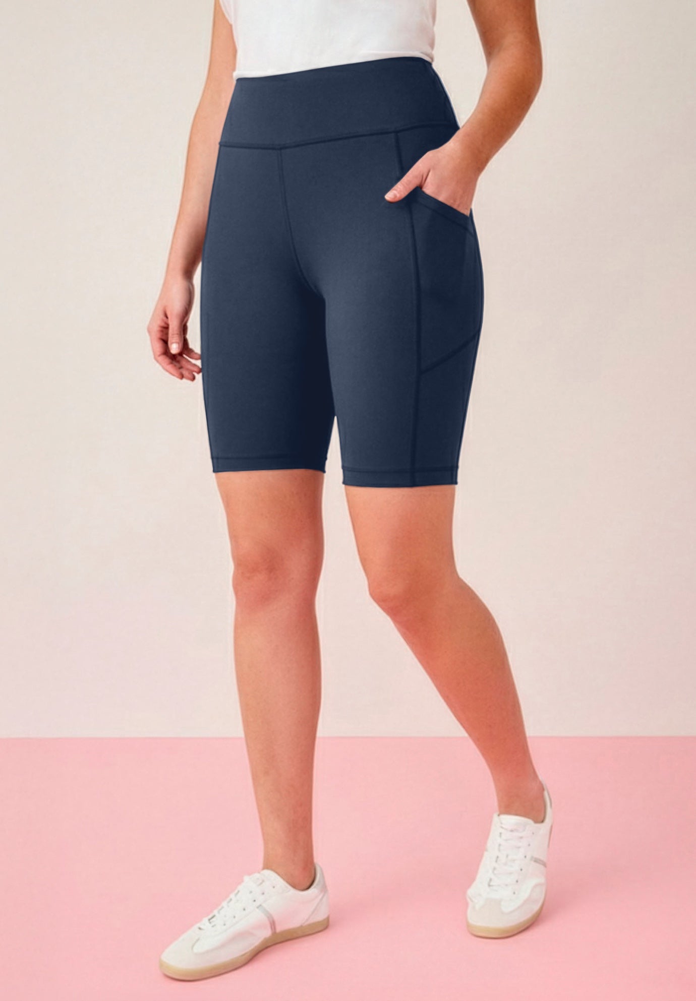 Plus Size Soft Sculpt Pull-On Side-Pocket Bike Shorts image number 0