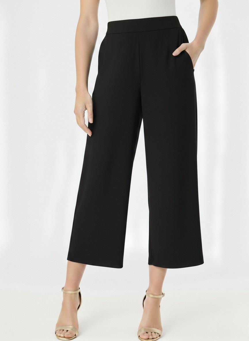 Plus Size Ultra Drape Wide-Leg Pull-On Capri Pants image number 0