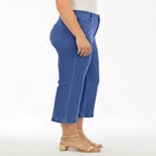 Plus Size Classic Stretch High-Rise Kick-Flare Cropped Jean image number 1