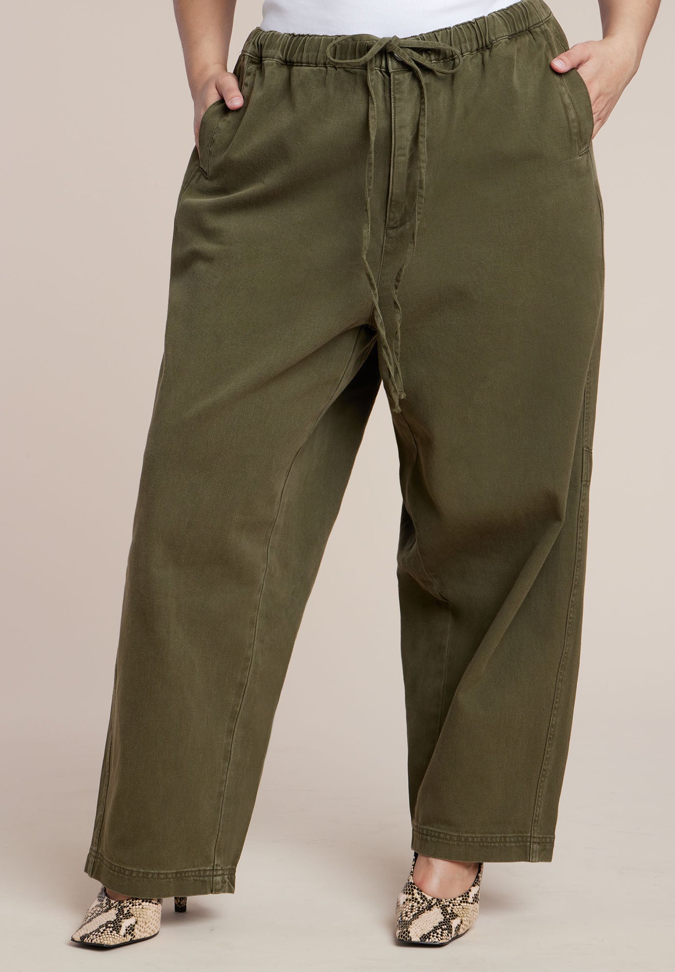 Adjustable Drawstring Casual Pant image number 1