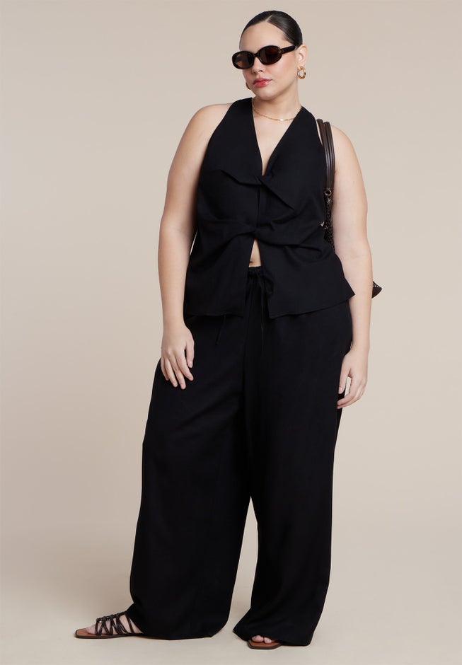 Twisted Linen Halter Top image number 1