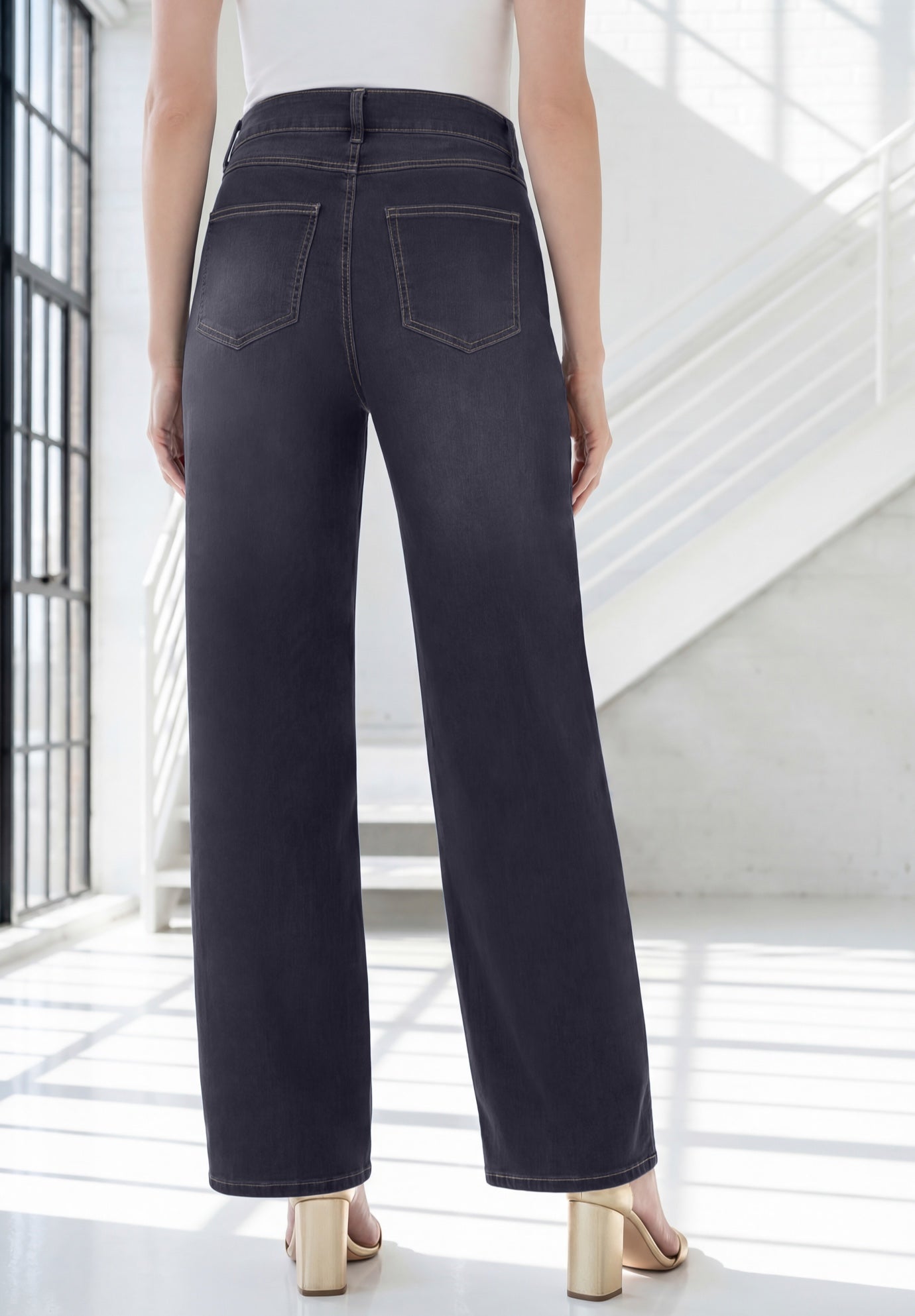 Plus Size 360&ordm; Stretch 5-Pocket Wide-Leg Jean image number 1