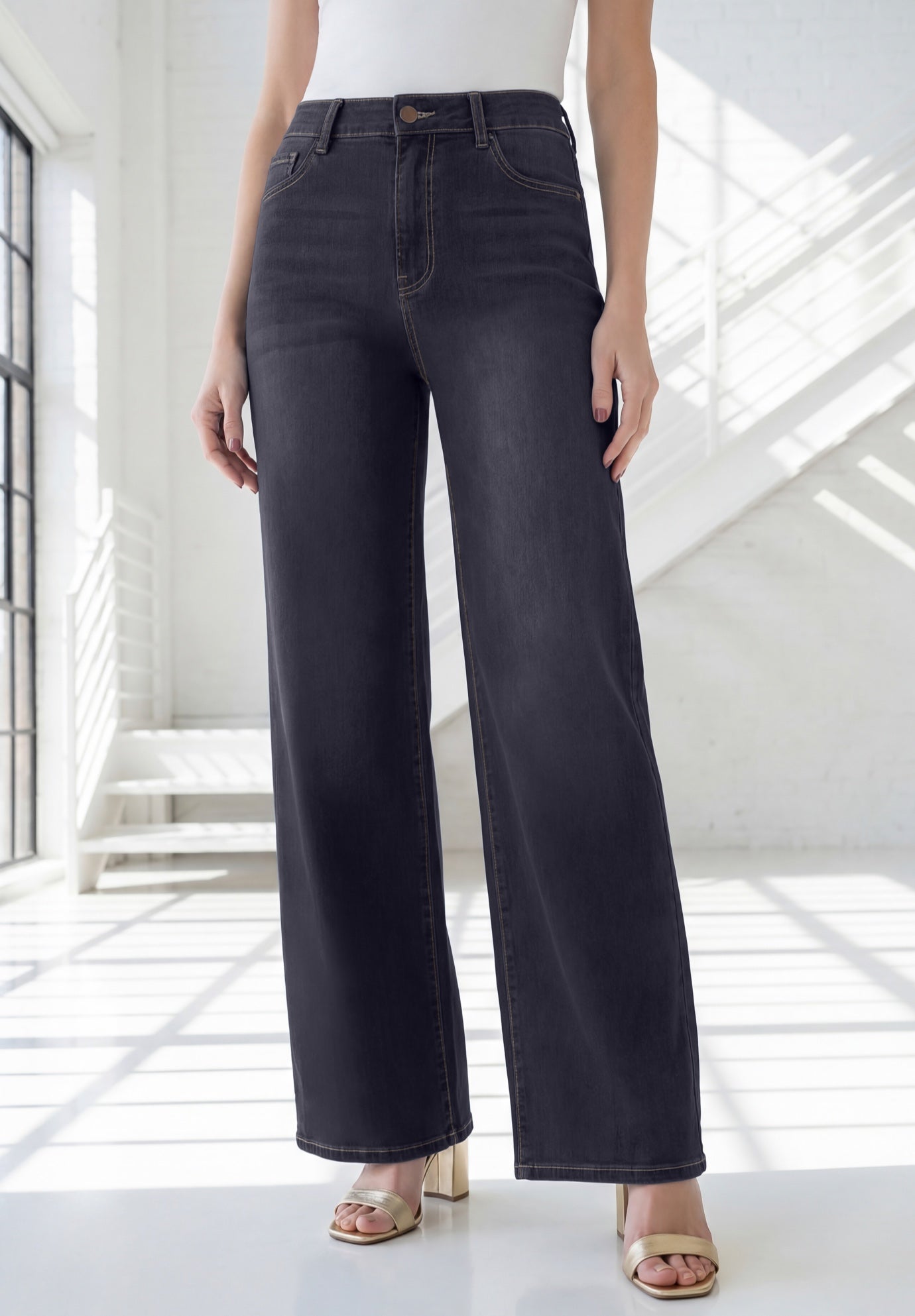 Plus Size 360&ordm; Stretch 5-Pocket Wide-Leg Jean image number 0
