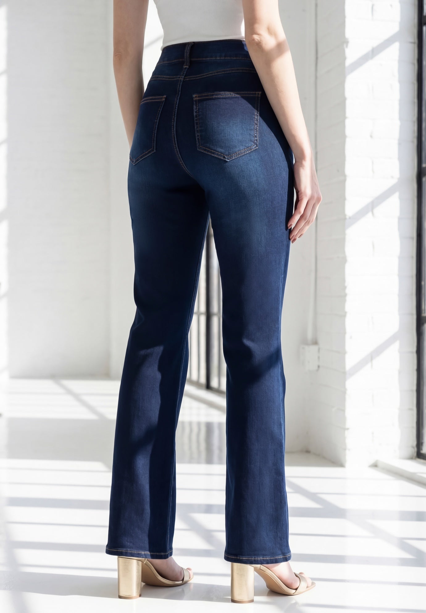 Plus Size 360&ordm; Stretch 5-Pocket Bootcut Pull-On Jean image number 1