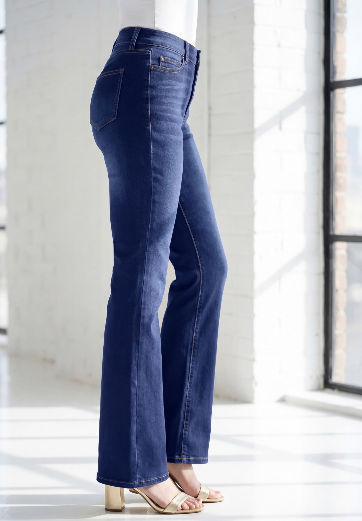 Plus Size 360&ordm; Stretch 5-Pocket Bootcut Pull-On Jean image number 2
