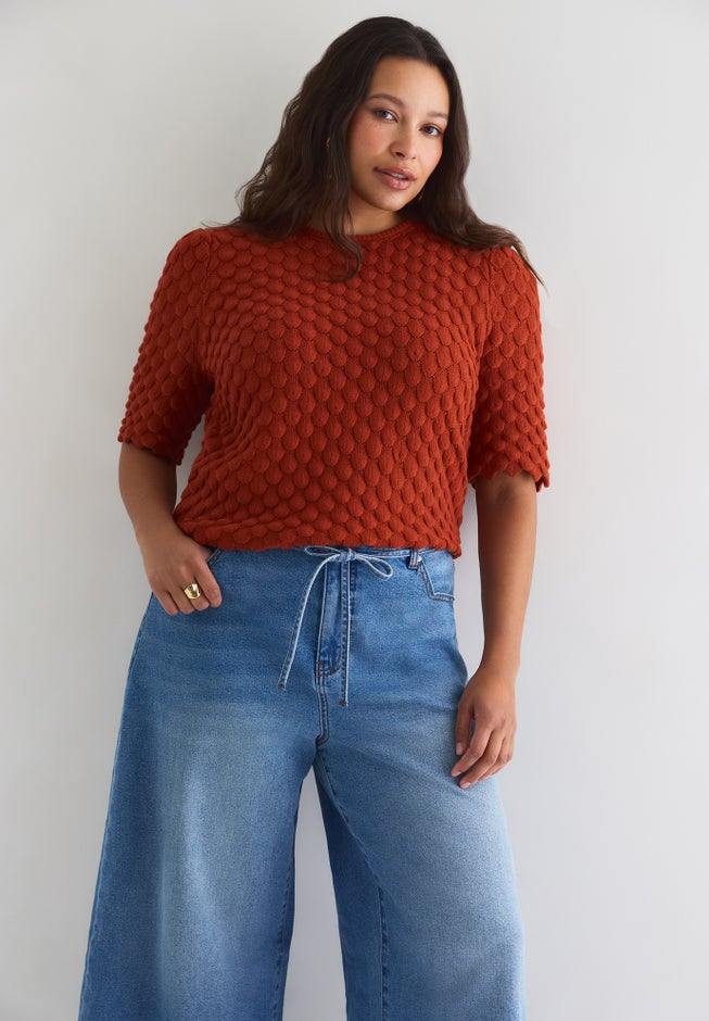 Scallop-Trim Short Sleeve Sweater image number 4