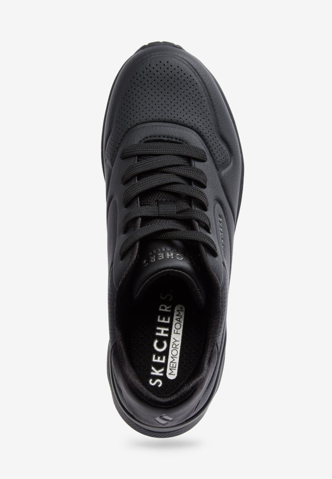 The Uno Savvy Sneaker image number 4