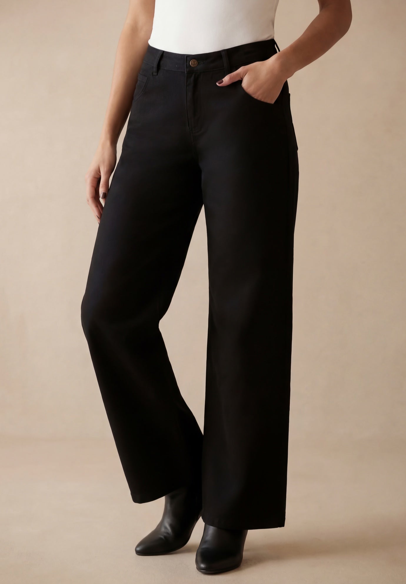 Classic Denim Wide Leg Jean image number 0