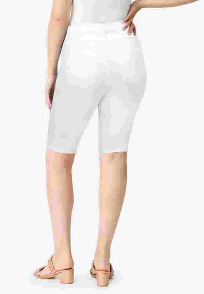 Classic Stretch Bermuda Short image number 1
