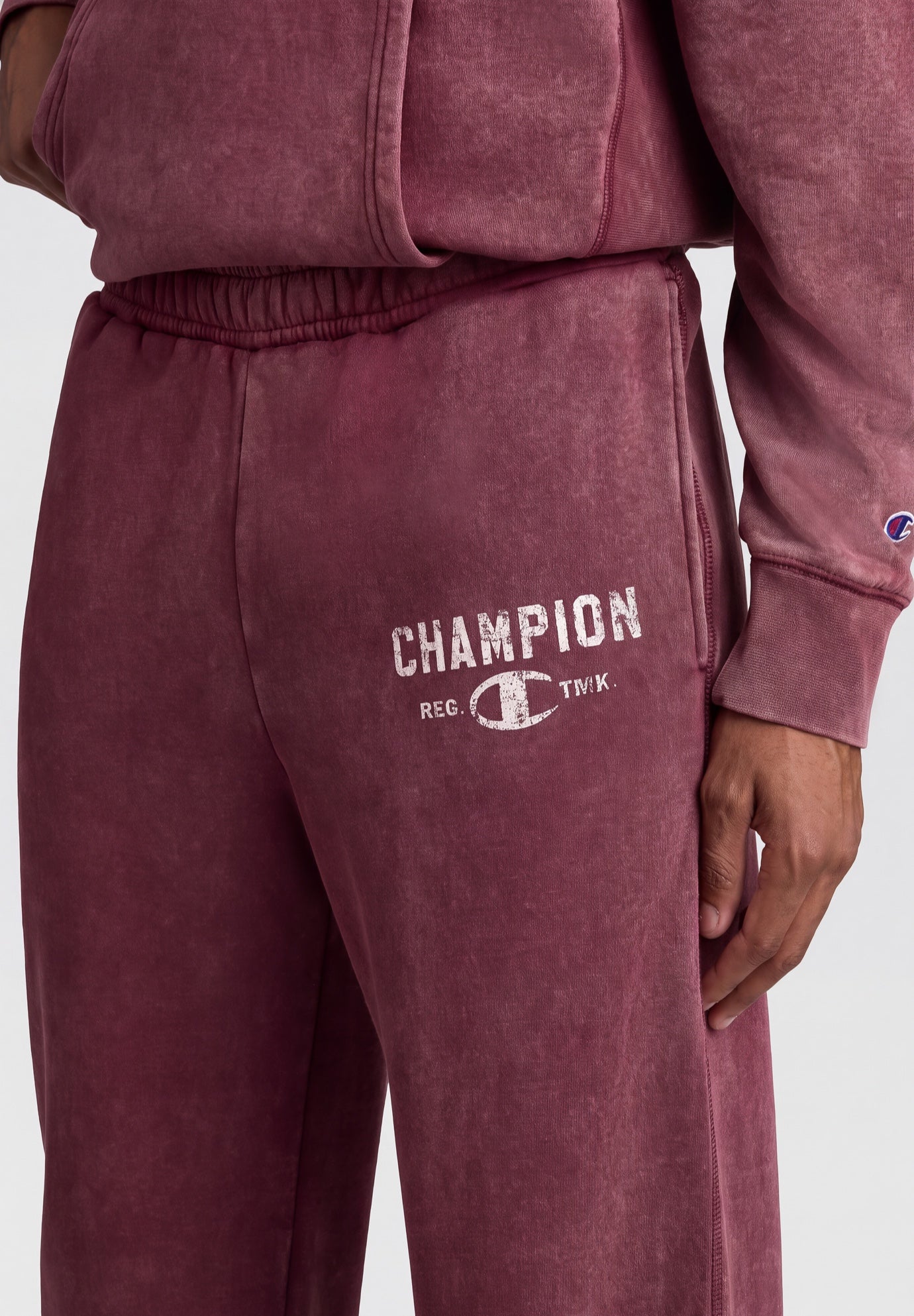 Champion&reg; Training Day Open Hem Sweatpants image number 2