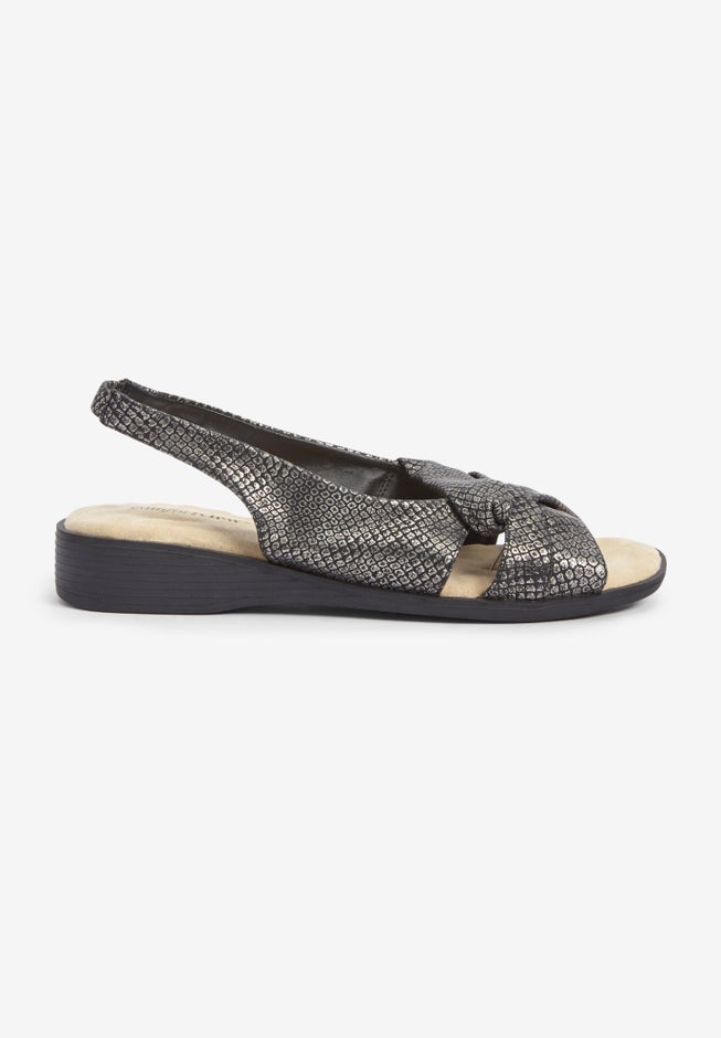 The Pearl Sandal image number 3