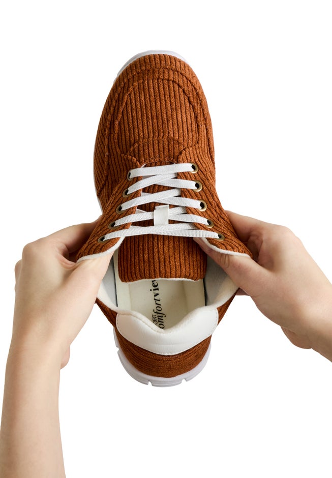The Anise Slip On Sneaker image number 13