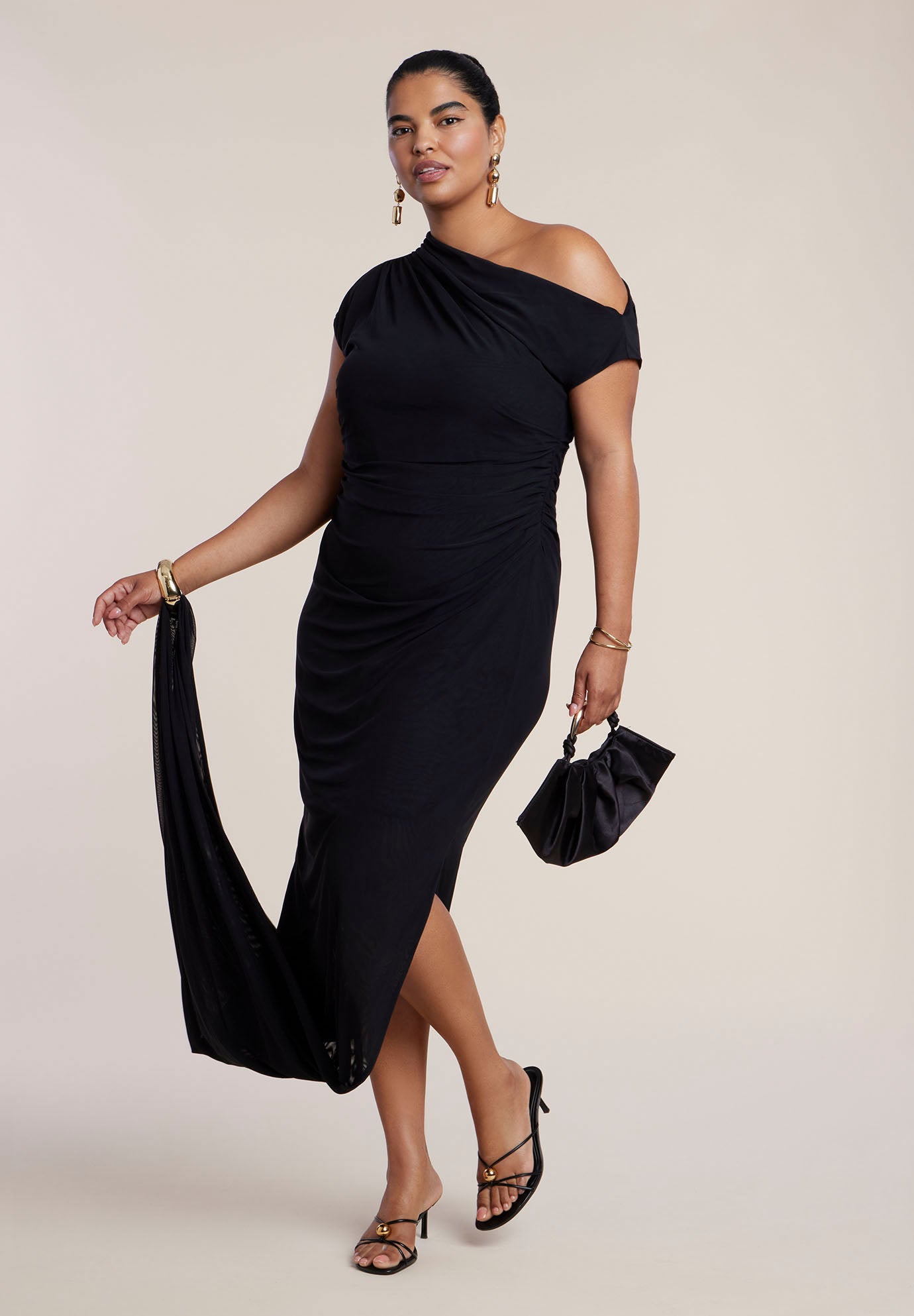 Bracelet Detail Draped Maxi Dress image number 3