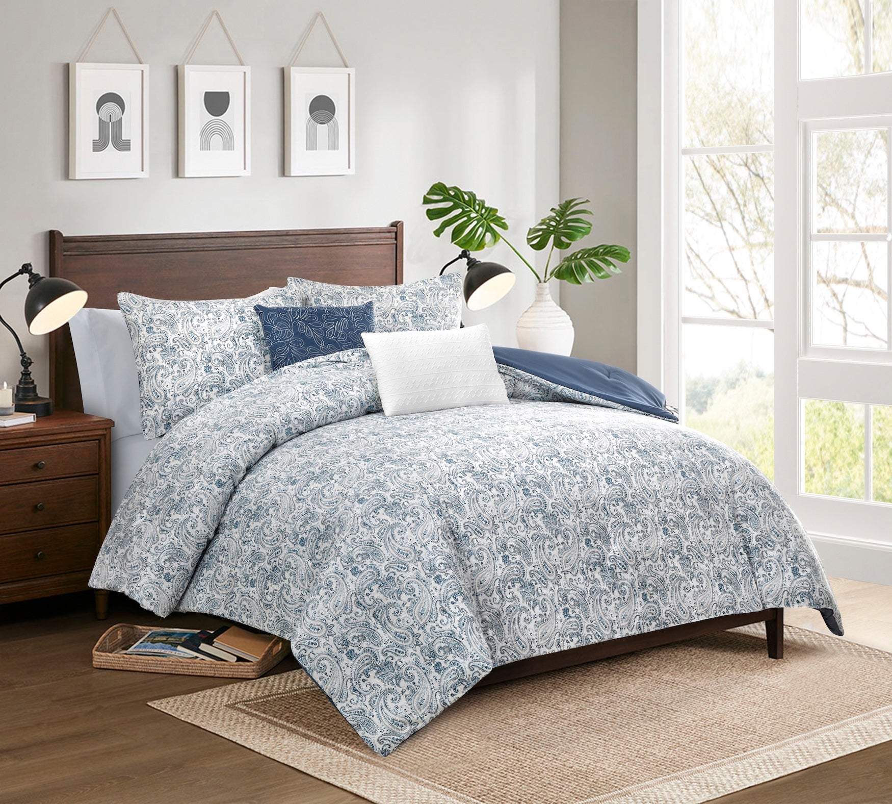 Freya 5-Piece Printed Comforter Set image number 0