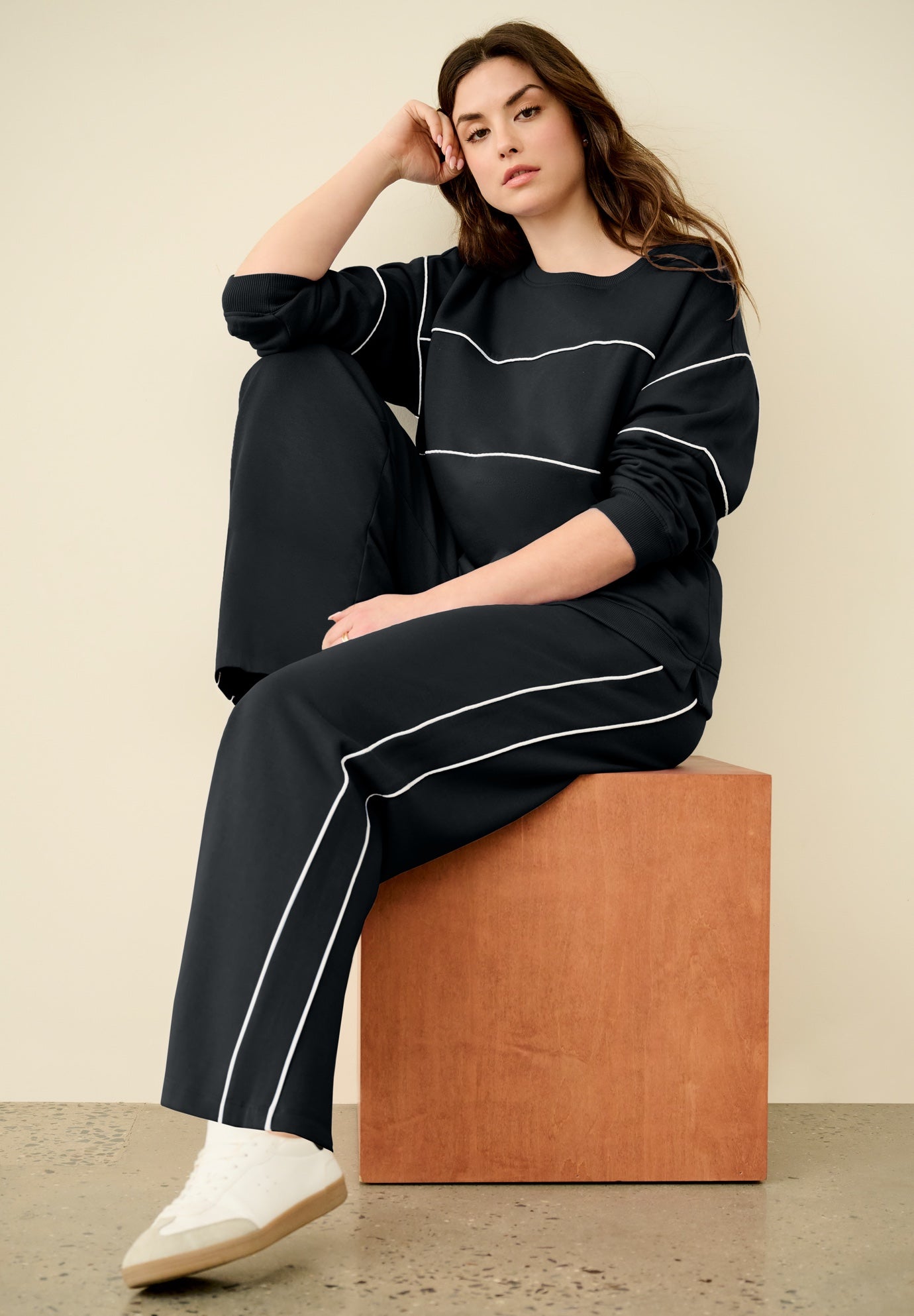 Ellos Studio Piped Wide Leg Fleece Sweatpants image number 0
